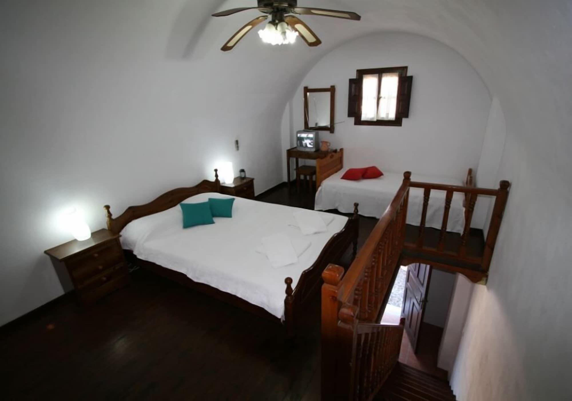 Anna Traditional Apartments Kamári Екстериор снимка