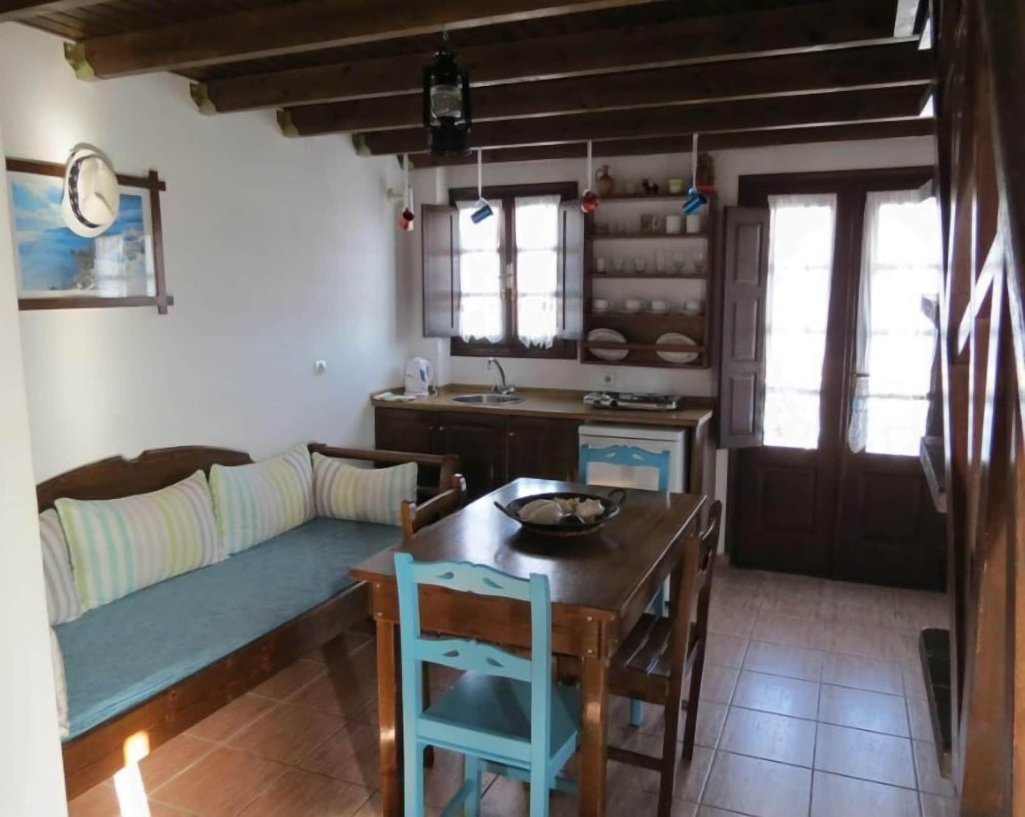 Anna Traditional Apartments Kamári Екстериор снимка